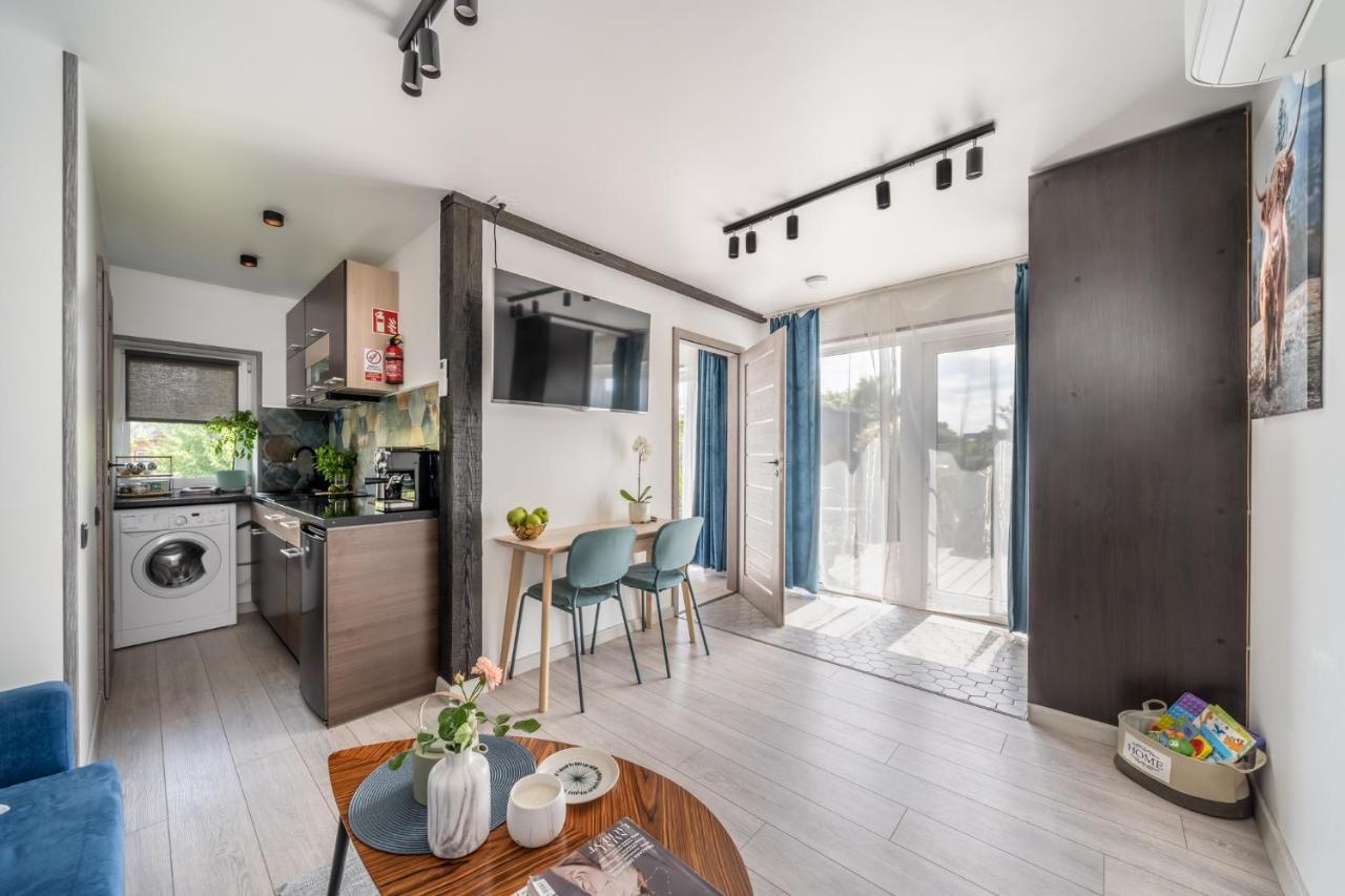 Family Garden House With Free Private Parking & Playground Villa Riga Eksteriør billede