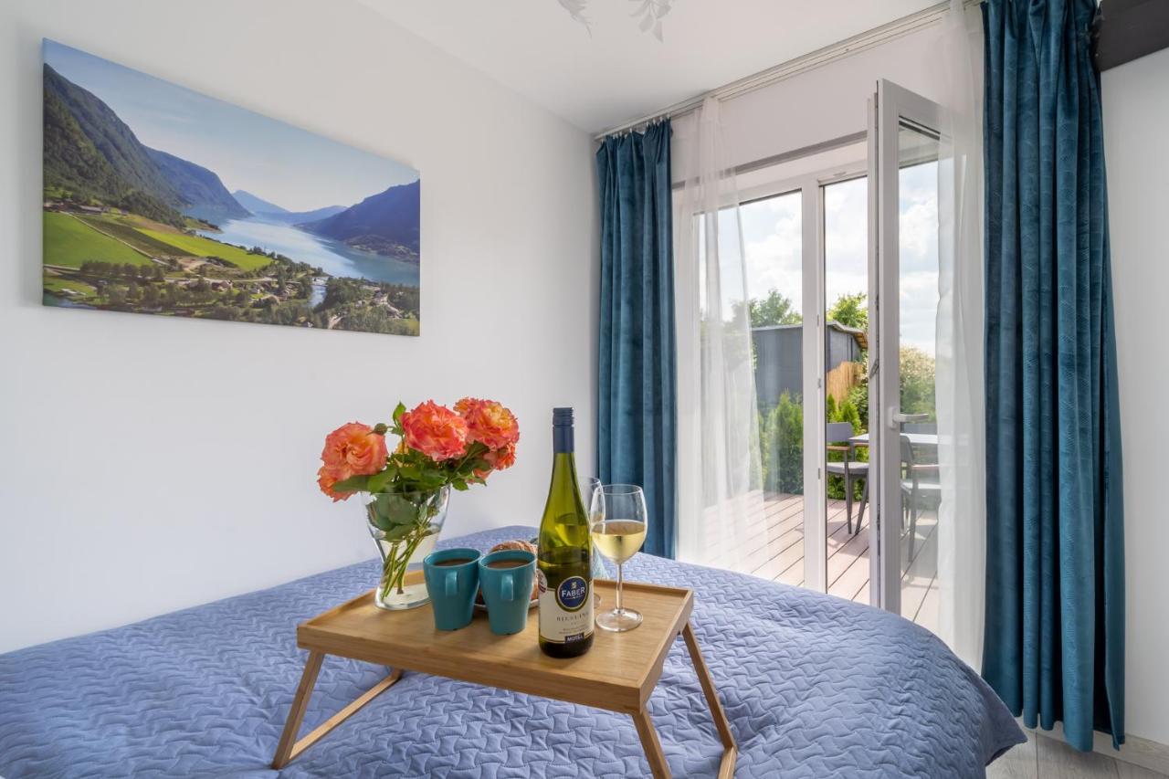 Family Garden House With Free Private Parking & Playground Villa Riga Eksteriør billede