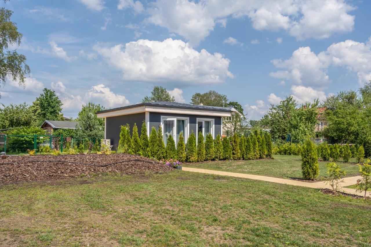 Family Garden House With Free Private Parking & Playground Villa Riga Eksteriør billede